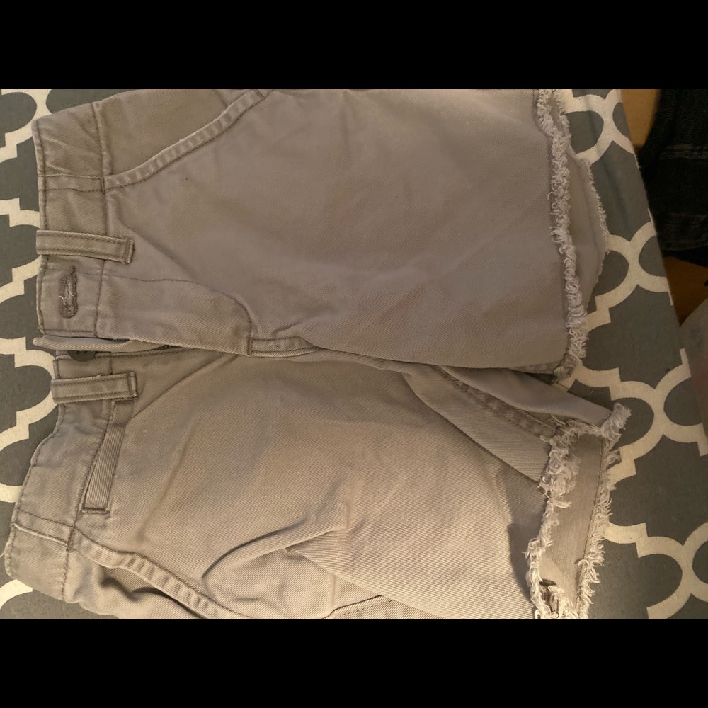 🚨🚨🚨FLASH SALE 🚨🚨🚨     Boys Gray Polo Shorts